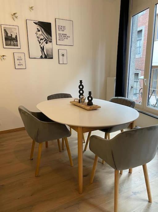 Suite 26-Appartement Au Coeur De Намюр Екстериор снимка
