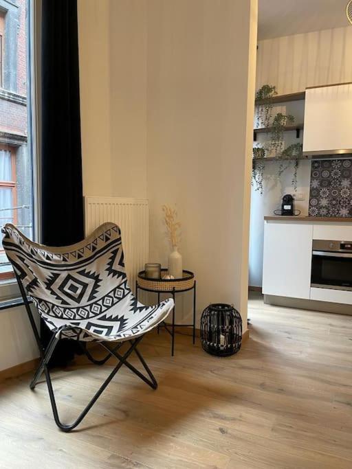 Suite 26-Appartement Au Coeur De Намюр Екстериор снимка